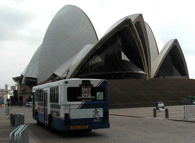 Mercedes O305 2844 & Sydney Opera House